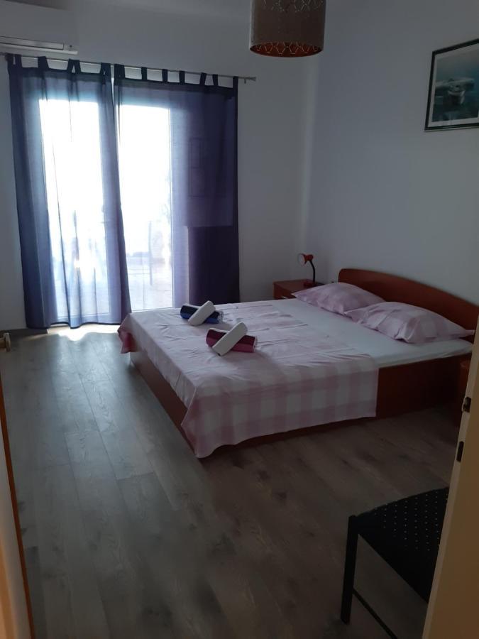 Apartments Davor Ceko Jesenice  Εξωτερικό φωτογραφία