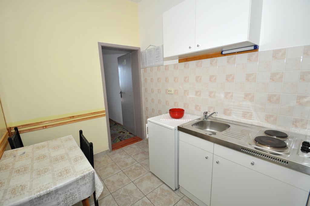 Apartments Davor Ceko Jesenice  Δωμάτιο φωτογραφία